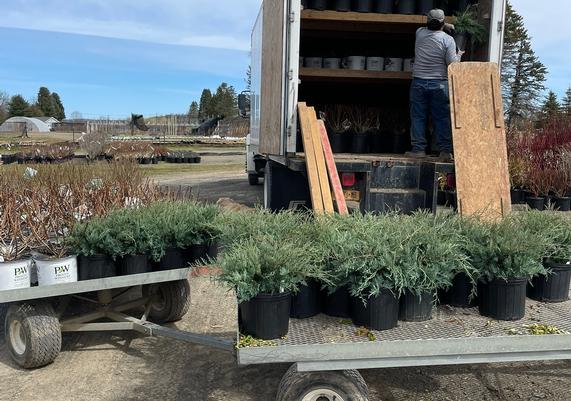 18 - Unloading truck onto cart