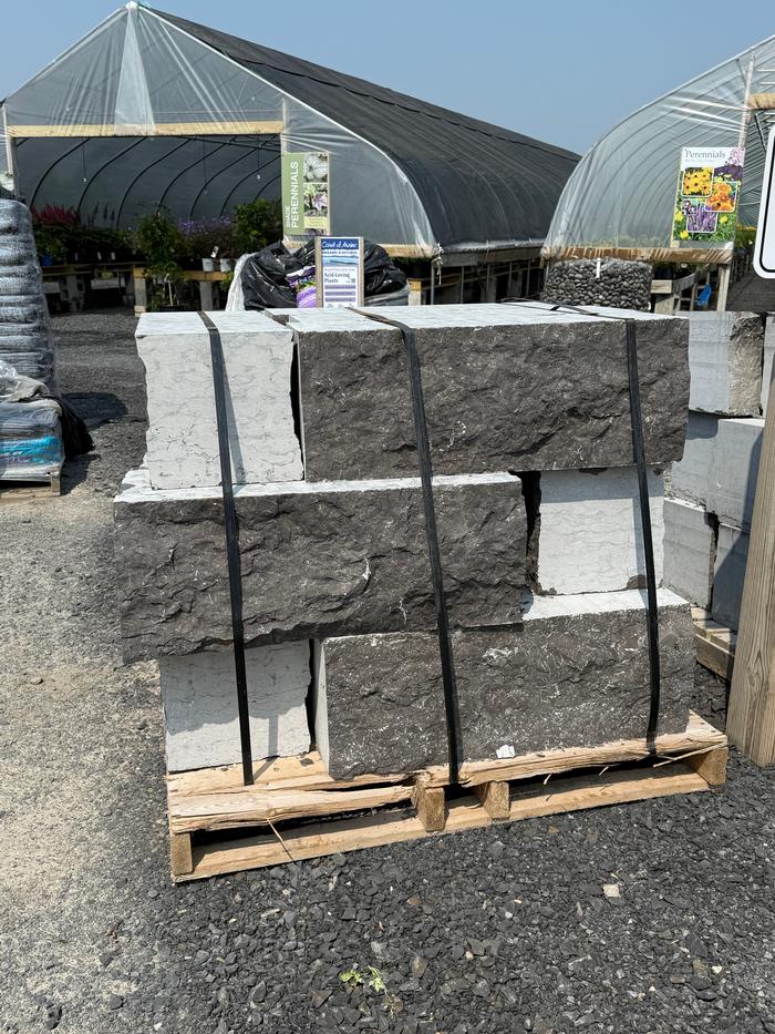 Hardscaping - Seneca Boulder Sawn 40